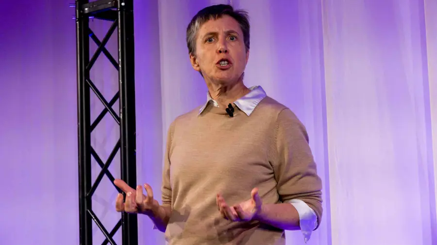 Jenny Read speaking at the ARIA Summit 2025