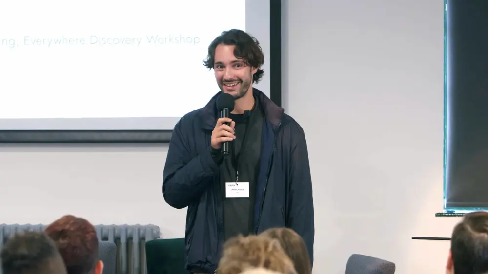 Alex Obadia presenting a talk at the Trust Everything, Everywhere Discovery workshop